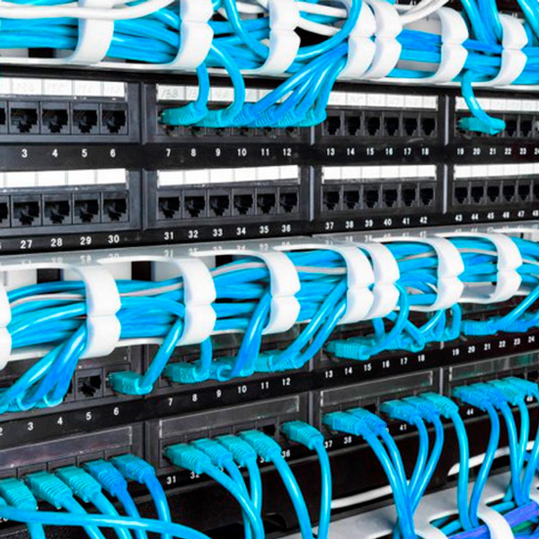 Rack per networking a Girona - Millores xarxa ethernet i fibra.